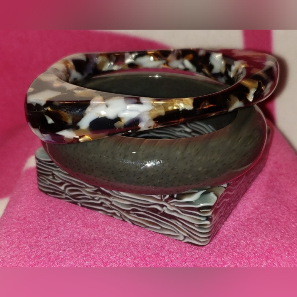 Sassy Jones Zaria Bangle Stack - Chocolate Pearl